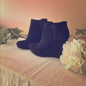 Jessica Simpson ankle boots